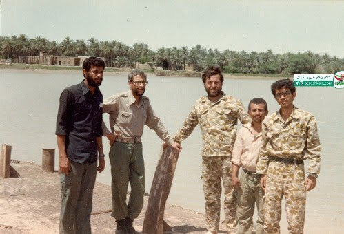 عکس| حضور علی طیب نیا در جبهه جنگ