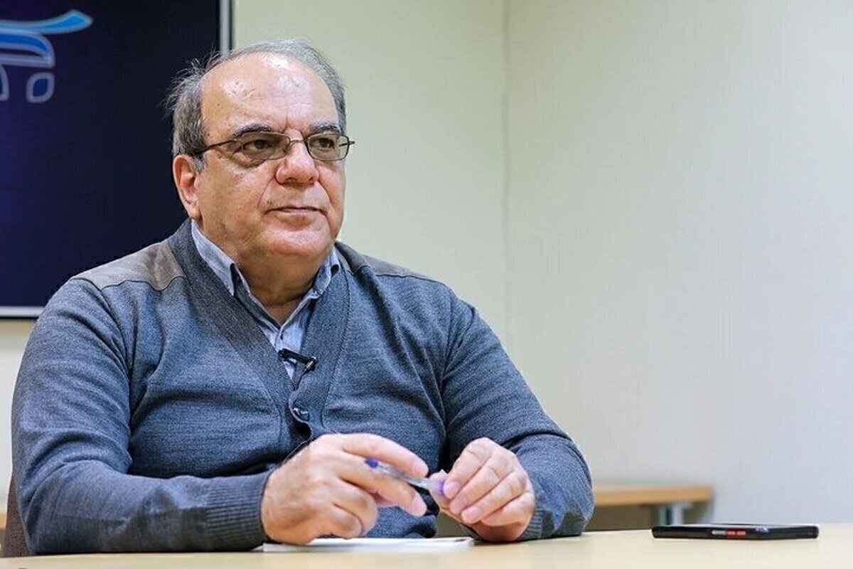 اعتراض عباس عبدی به صدور حکم زندان برای شروین حاجی‌پور