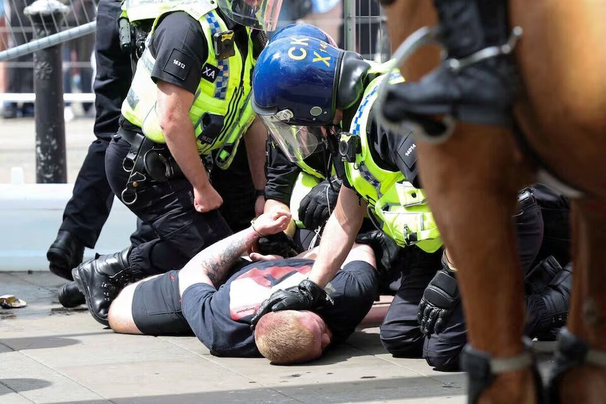 ده‌ها نفر در اعتراضات انگلیس دستگیر شدند