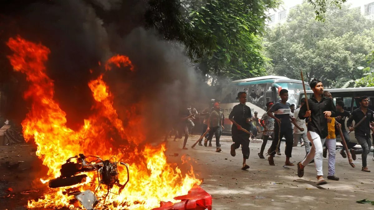 اعتراضات خشونت‌آمیز در بنگلادش؛ ۹۱ نفر کشته شدند؛ دولت اینترنت را قطع کرد