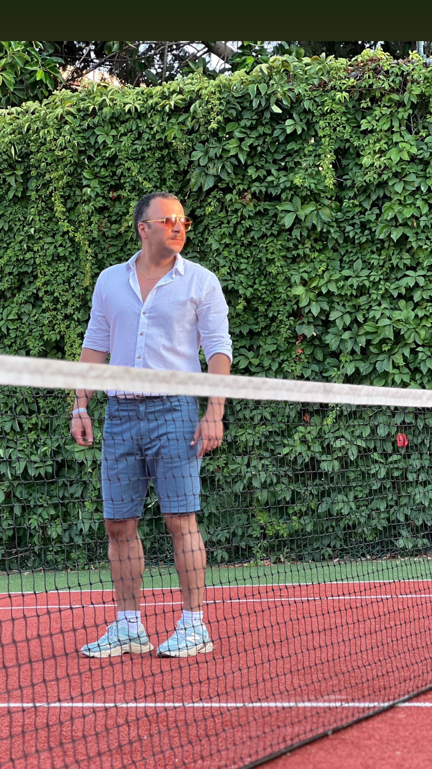 عکس| پوشش متفاوت «حسام منظور» در زمین تنیس