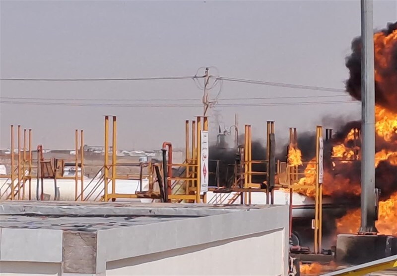 آتشسوزی مهیب در مخازن سوخت دوغارون/ ۴ تانکر سوخت + عکس آتشسوزی مهیب در مخازن سوخت دوغارون/ ۴ تانکر سوخت + عکس