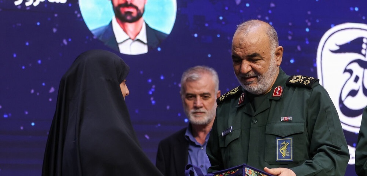 تصاویر| گرامیداشت روز خبرنگار با حضور فرمانده کل سپاه