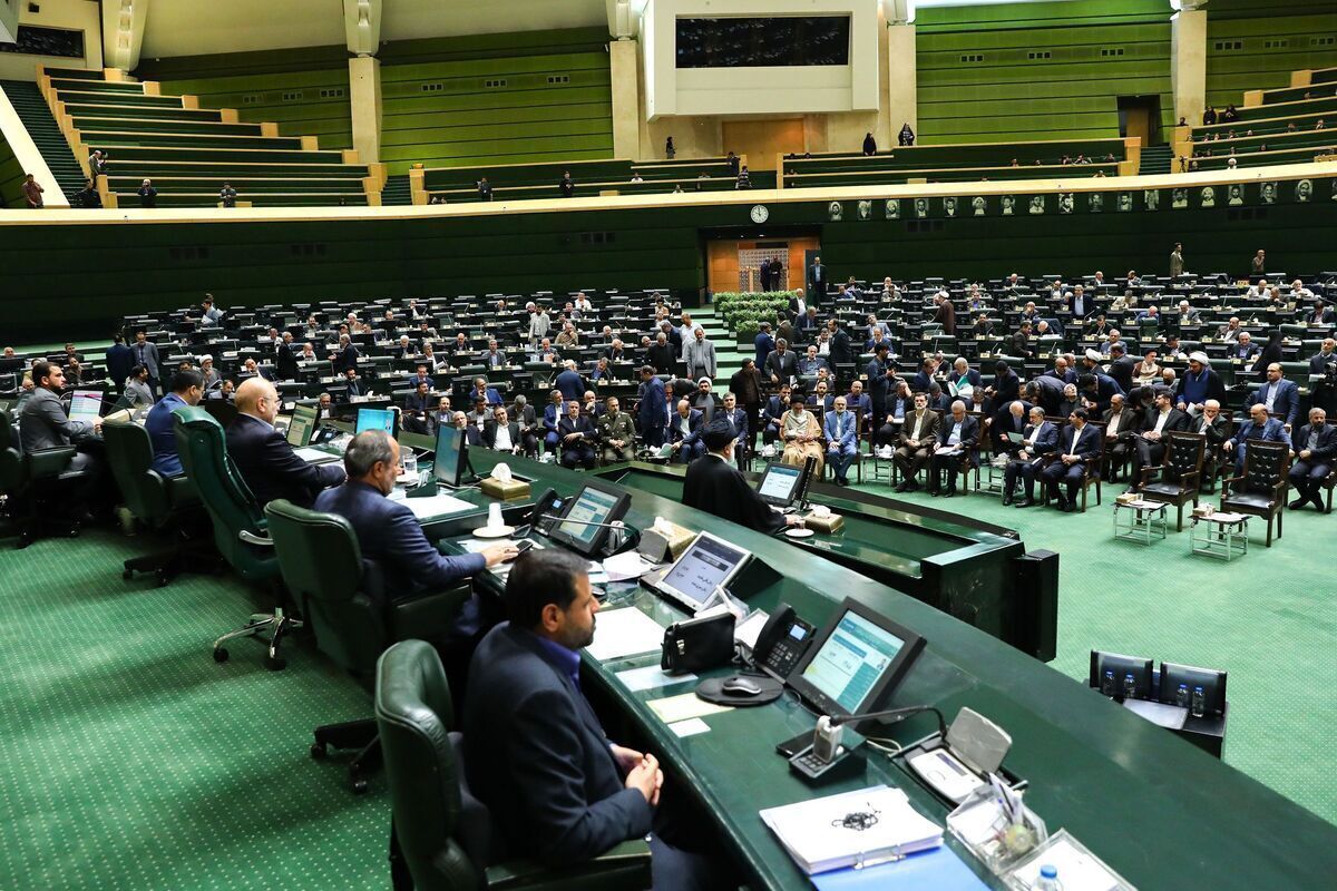 نظر مثبت مجلس بر حضور عراقچی در وزارت‌خارجه دولت پزشکیان