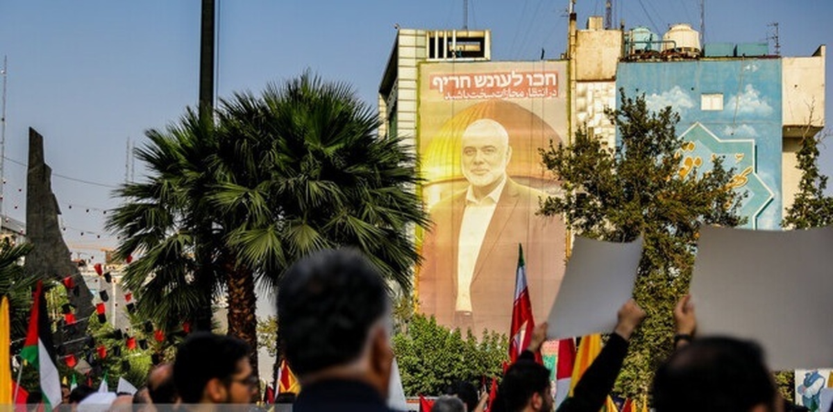 عکس/پاسخ دیوارنگاره میدان فلسطین به جنایت اسرائیل در تهران
