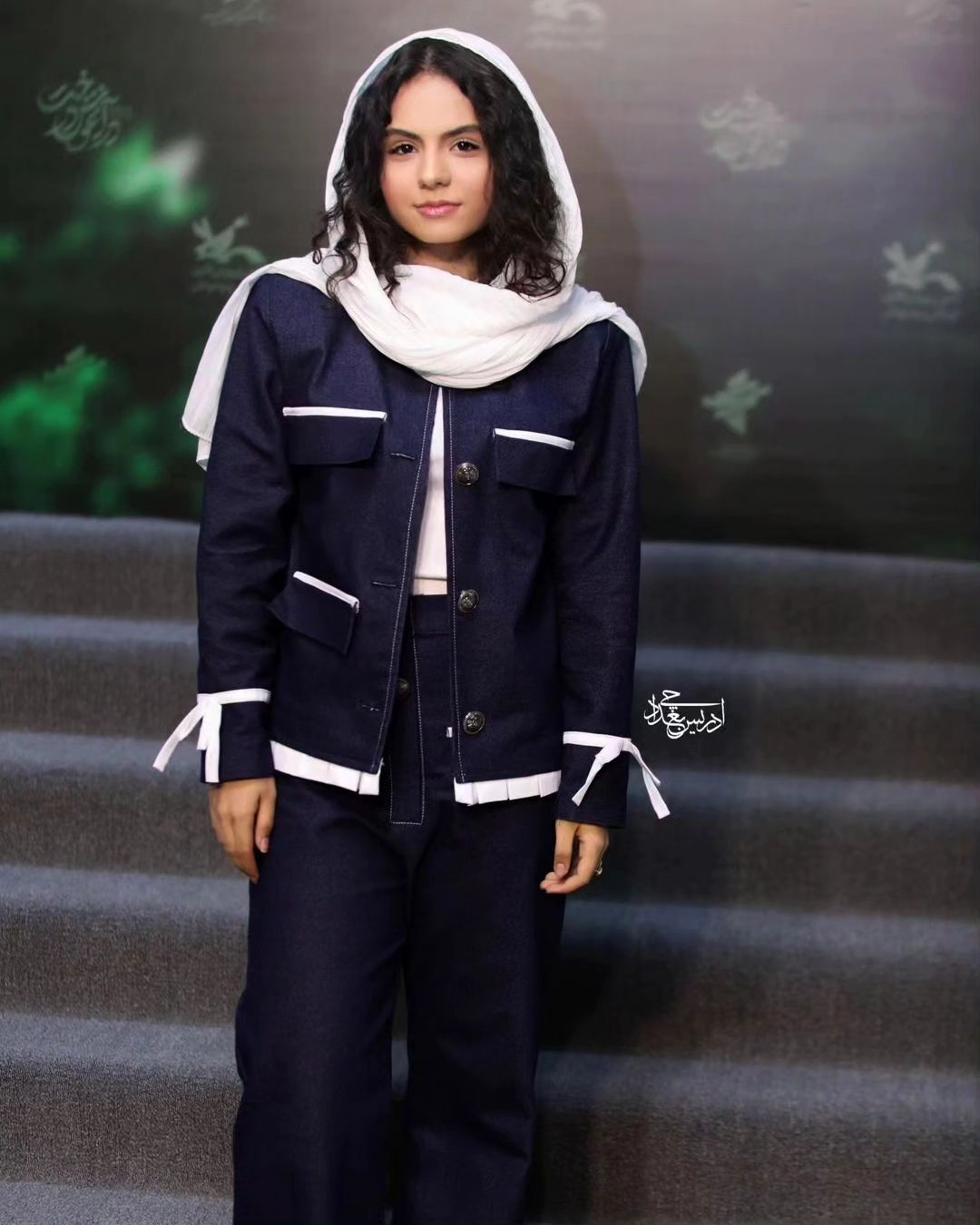 عکس| حضور «سارا حاتمی» در اکران خصوصی فیلم در آغوش درخت