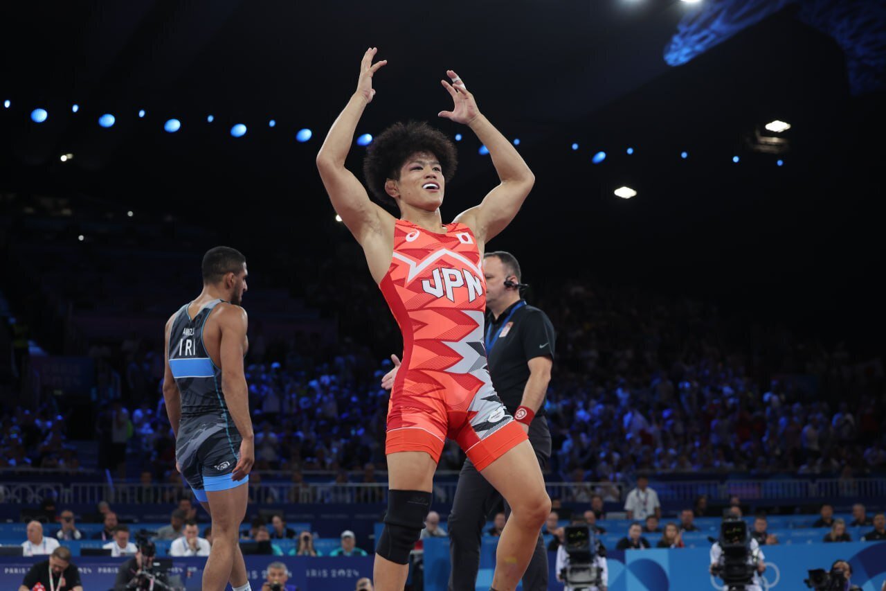 عکس| تاجگذاری بی رحمانه یک سامورایی جلوی چشم رحمان عموزاد