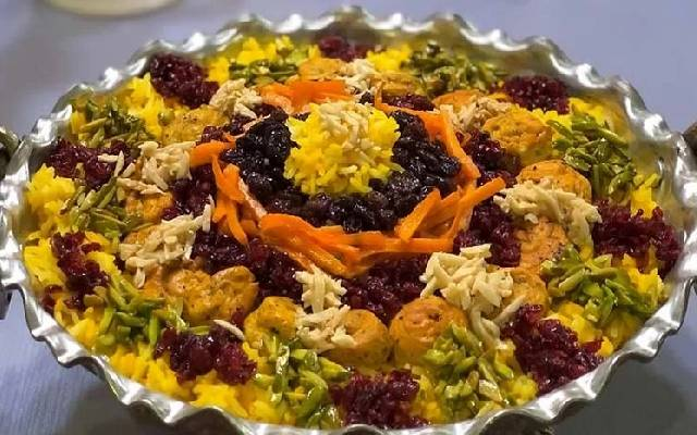 چطور پسته پلوی کرمانی درست کنیم؟ چطور پسته پلوی کرمانی درست کنیم؟