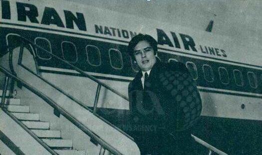 عکس| ژست «آلن دلون» مقابل هواپیمای ایرانی در فرودگاه تهران عکس| ژست «آلن دلون» مقابل هواپیمای ایرانی در فرودگاه تهران