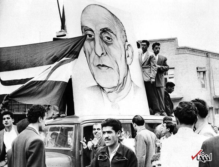 عکس| پس از اعلام شکایت دولت بریتانیا؛ حامیان مصدق در برابر مجلس ۷۳ سال قبل عکس| پس از اعلام شکایت دولت بریتانیا؛ حامیان مصدق در برابر مجلس ۷۳ سال قبل