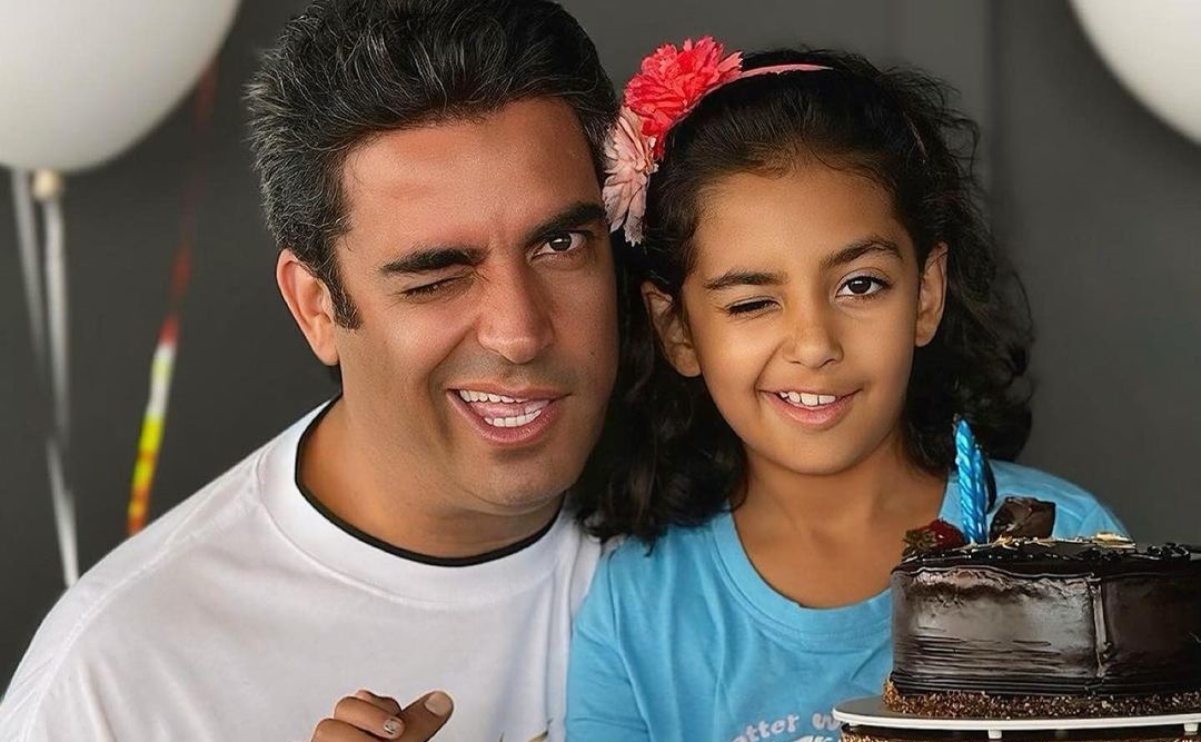 عکس‌| منوچهر هادی و سوفیا در روز تولدش