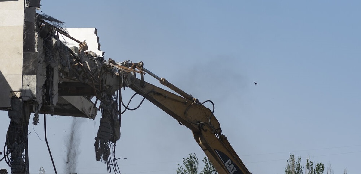 تصاویر| تخریب ساخت و ساز غیرمجاز در ساوجبلاغ
