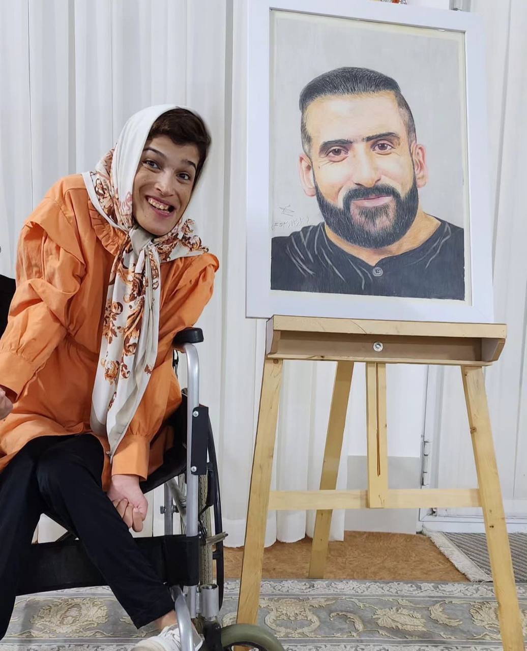 عکس| اثر خلاقانه‌ای دیگر از فاطمه حمامی؛ نقاشی دختر هنرمند معلول از هادی چوپان