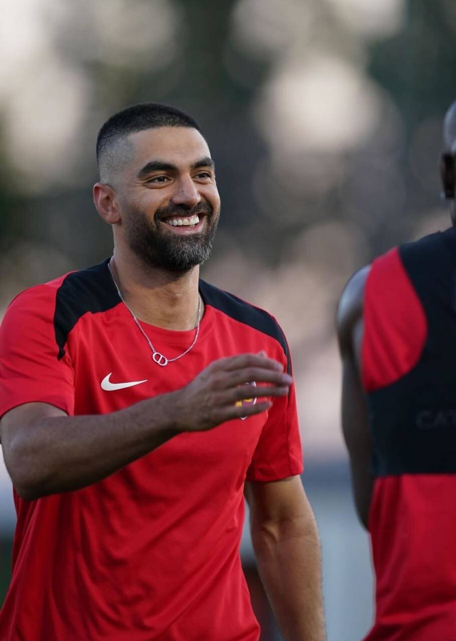 عکس| رونمایی از استایل جدید و متفاوت علی کریمی عکس| رونمایی از استایل جدید و متفاوت علی کریمی