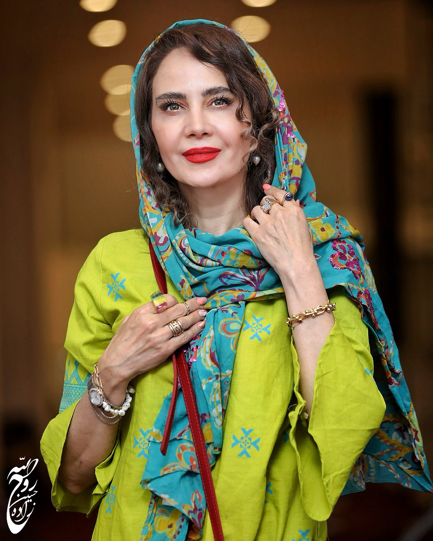 عکس| خانم بازیگر آفتابی شد؛ «نگین صدق‌گویا» در اکران فیلم «ساعت ۶ صبح»