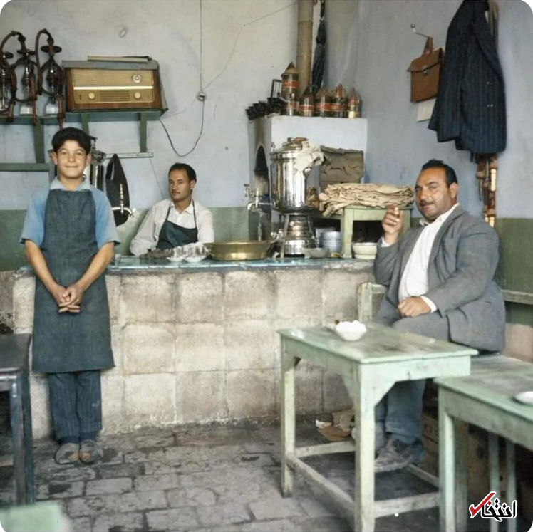 عکس| قهوه خانه‌ای در شهر «خوی» سال ۱۳۴۴