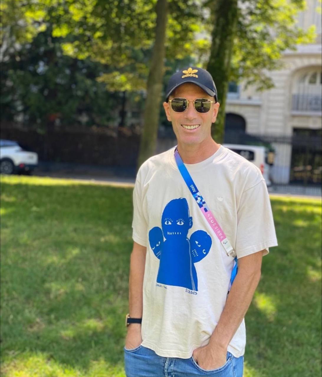 عکس| «زین‌الدین زیدان» با این تیپ در خیابان‌های پاریس همه را غافلگیر کرد