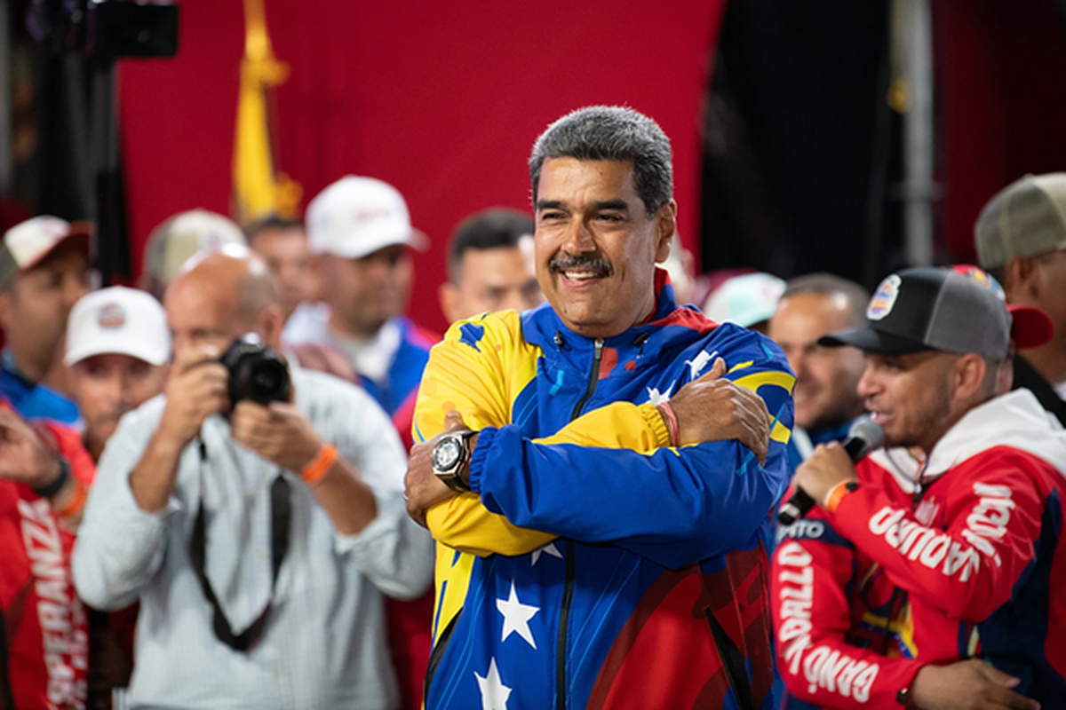 ونزوئلا سفیران خود را از چند کشور فرامی‌خواند