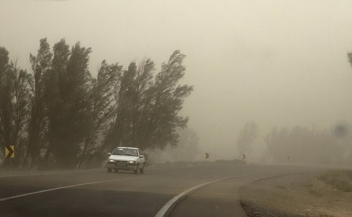 شرق کشور در غبار باد‌های ۱۲۰ روزه فرو رفت