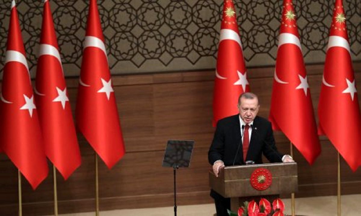 نقاب از چهره ترکیه افتاد/ اردوغان به آغوش روسیه بازگشت؟ / بازی پرحاشیه آنکارا در دو میدان شرق و غرب