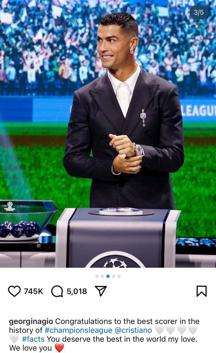 عکس| سنگ تمام جورجینا برای رونالدو: هستی عشق من ما عاشق تو هستیم عکس| سنگ تمام جورجینا برای رونالدو: هستی عشق من ما عاشق تو هستیم