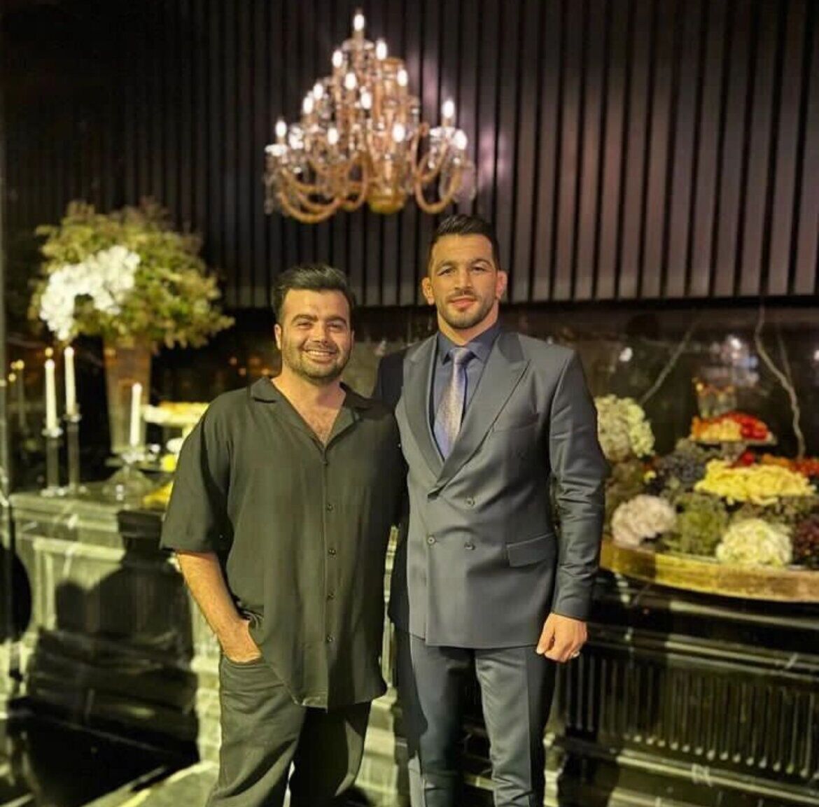 عکس| حضور حسن یزدانی در مراسم عروسی مرتضی پورعلی‌گنجی