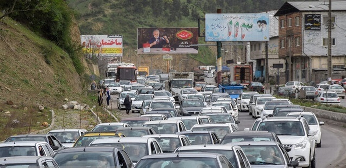 ترافیک ادامه‌دار در جاده‌های شمالی/ چالوس و تهران - شمال همچنان یکطرفه