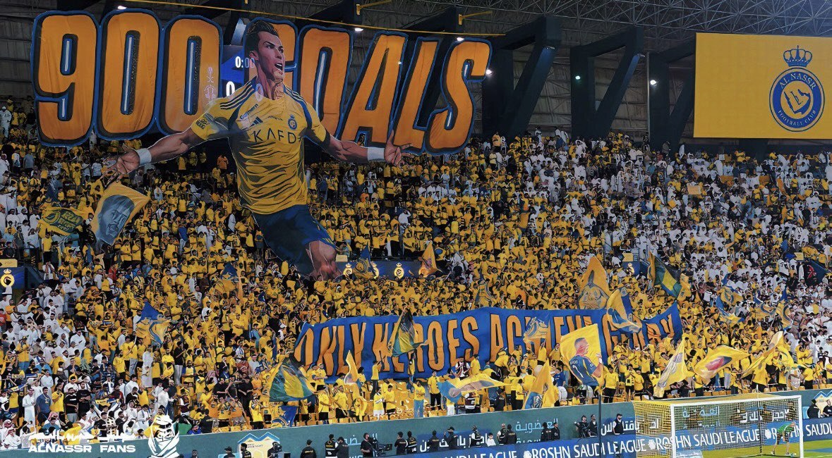 عکس/ رونالدو بهترین بازیکن تاریخ فوتبال با 900 گل باشگاهی عکس/ رونالدو بهترین بازیکن تاریخ فوتبال با 900 گل باشگاهی