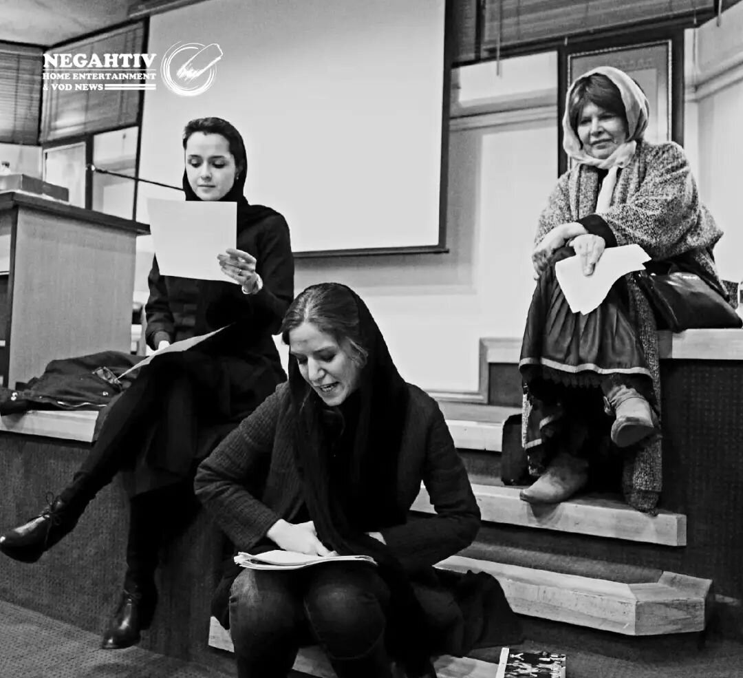 عکس/ ترانه علیدوستی و ستاره پسیانی در پشت صحنه تئاتر «آناکارنینا»