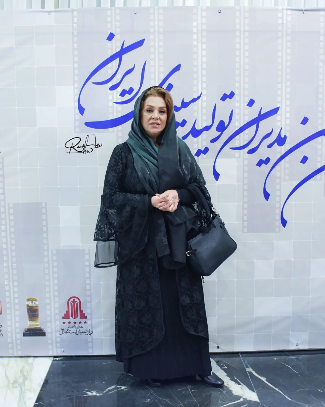 عکس/تیپ متفاوت و جالب بازیگر «سریال مختارنامه» در یک مراسم رسمی