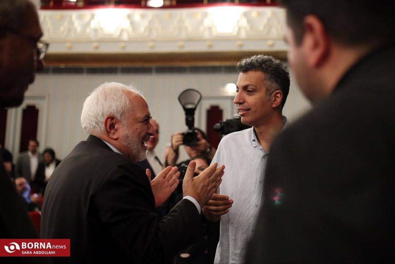 عکس/ خوش و بش ظریف و فردوسی پور در یک مراسم