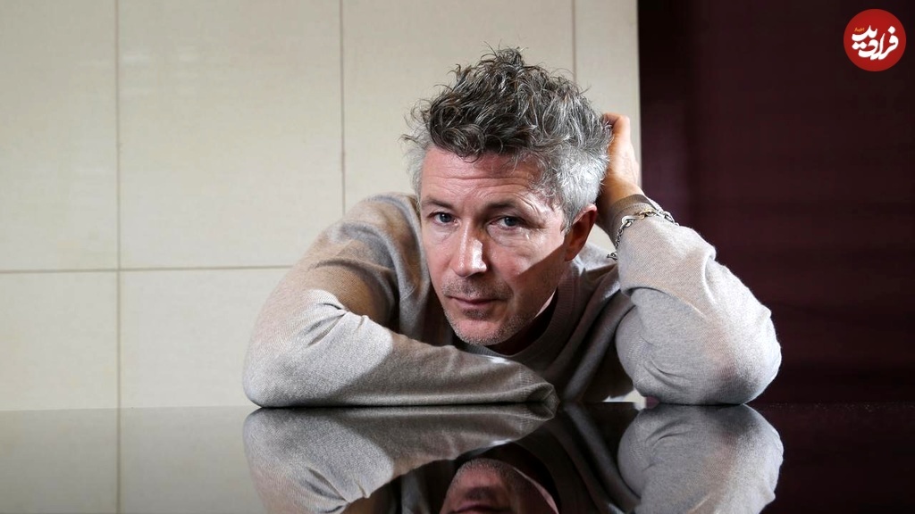 عکس/ مشاهده گرد پیری بر صورت «لرد بیلیش» سریال گیم آف ترونز