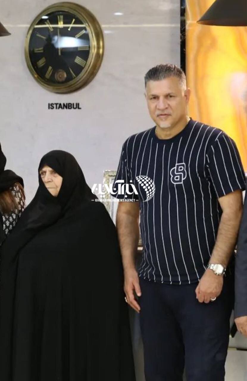 عکس/علی دایی در کنار زنی که پادشاه قلب اوست