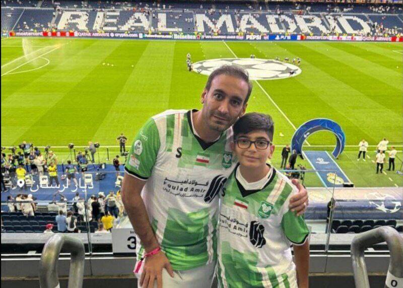 عکس/ حضور مالک باشگاه خیبر خرم آباد با لباس این تیم در سانتیاگو برنابئو