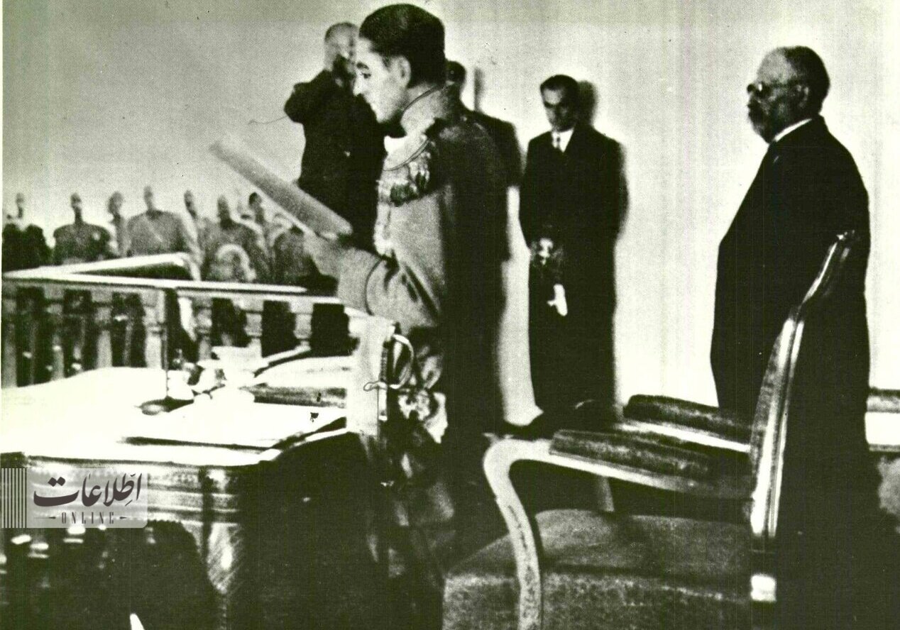 عکس/ اولین روز سلطنت محمدرضا شاه در سال ۱۳۲۰