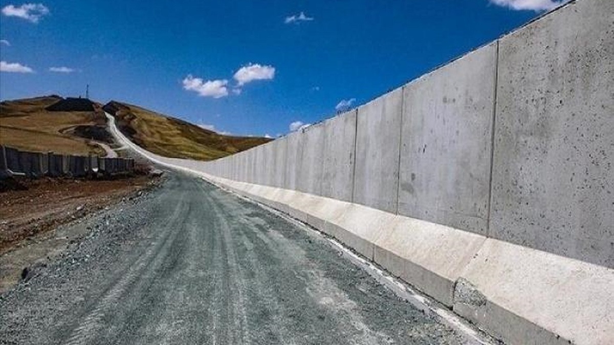 فیلم| ایران در مرز‌ با افغانستان، 930 کیلومتر دیوار می‌کشد - نیوزین