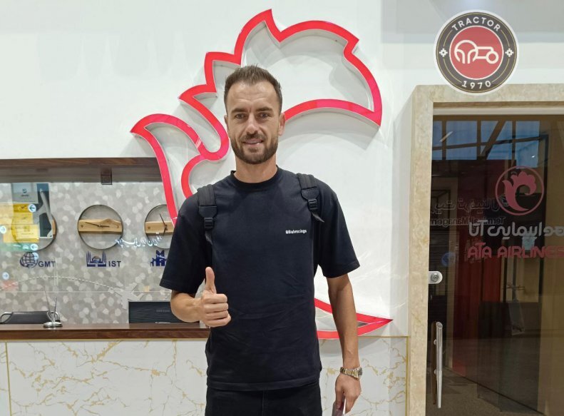 عکس| رقیب گولسیانی به تراکتور پیوست! عکس| رقیب گولسیانی به تراکتور پیوست!