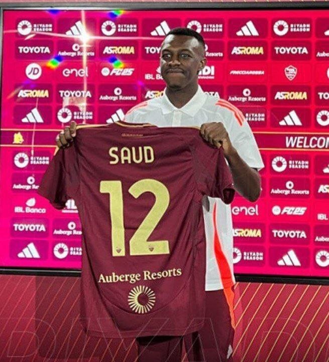 عکس| حضور اولین عربستانی در سری آ ایتالیا؛ سعود عبدالحمید رسماً به رم ایتالیا پیوست عکس| حضور اولین عربستانی در سری آ ایتالیا؛ سعود عبدالحمید رسماً به رم ایتالیا پیوست