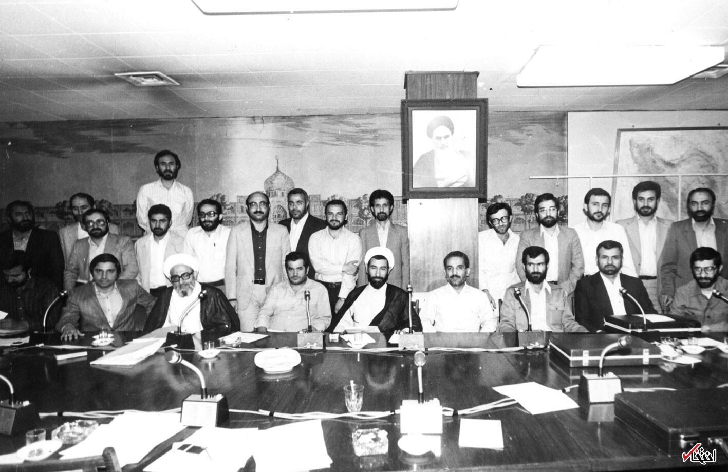 عکس| وزرا شهید رجایی در یک قاب از میرحسین موسوی تا محمد اصغری در سال ۱۳۶۰