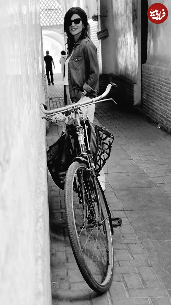 عکس/ تیپ و استایل متفاوت «سحر دولتشاهی» در تهران گردی