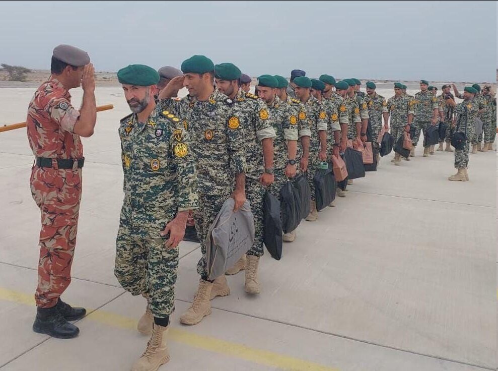 عکس/ نخستین رزمایش مشترک میان ارتش ایران و عمان عکس/ نخستین رزمایش مشترک میان ارتش ایران و عمان