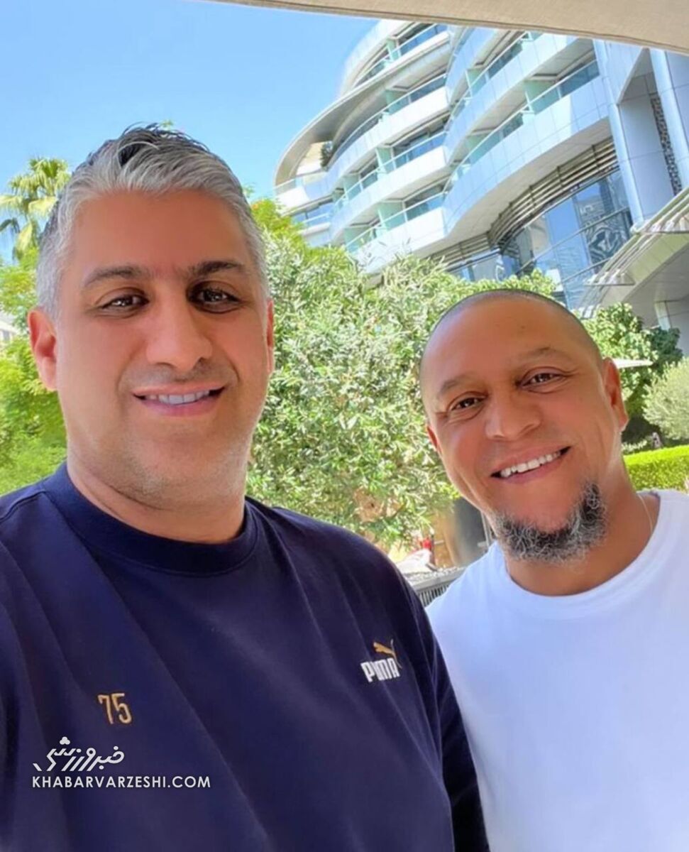 عکس/ دیدار ستاره سابق استقلال با روبرتو کارلوس عکس/ دیدار ستاره سابق استقلال با روبرتو کارلوس