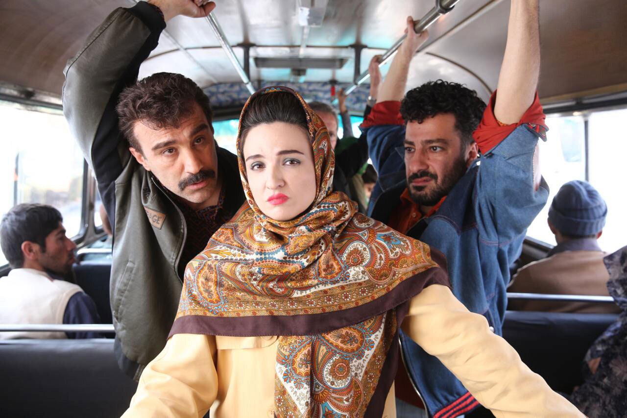 فیلم جدید نوید محمدزاده و تنابنده ؛ یک فیلم بامزه درباره دهه 60 یا یک کمدی سخیف؟