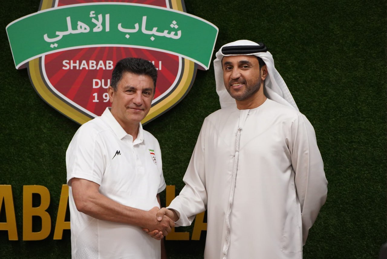 عکس/ خوش آمدگویی رئیس شباب الاهلی به امیر قلعهنویی در امارات عکس/ خوش آمدگویی رئیس شباب الاهلی به امیر قلعهنویی در امارات