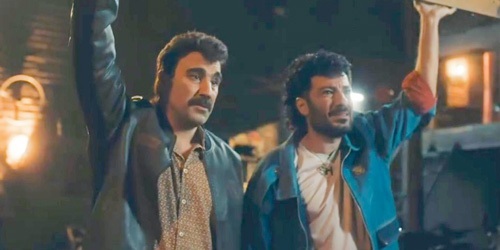 فیلم/ سکانس رقص نوید محمدزاده و محسن تنابنده در فیلم سینمایی زودپز