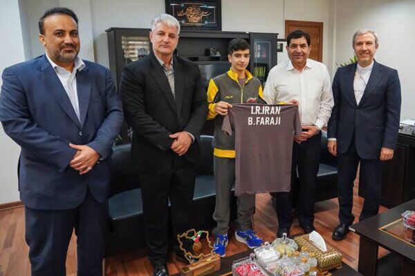 عکس/ دیدار بنیامین فرجی با مشاور رهبر انقلاب