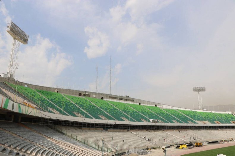 عکس/ ضلع غربی استادیوم آزادی سبز شد