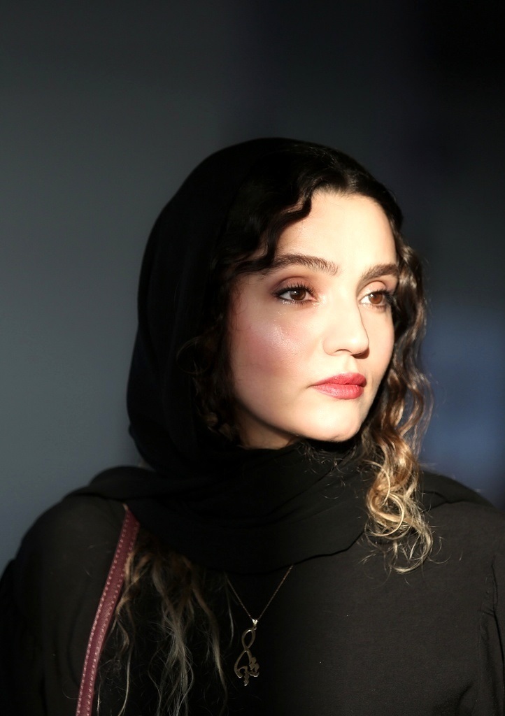 عکس‌های جذاب بازیگر نقش «دیبا زن رسول» در سریال طوبی