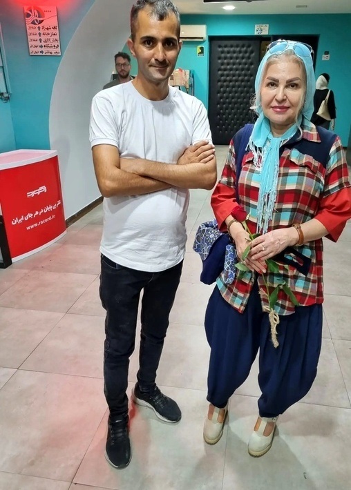 چهره بهت‌آور «اکرم محمدی» در ۶۶ سالگی