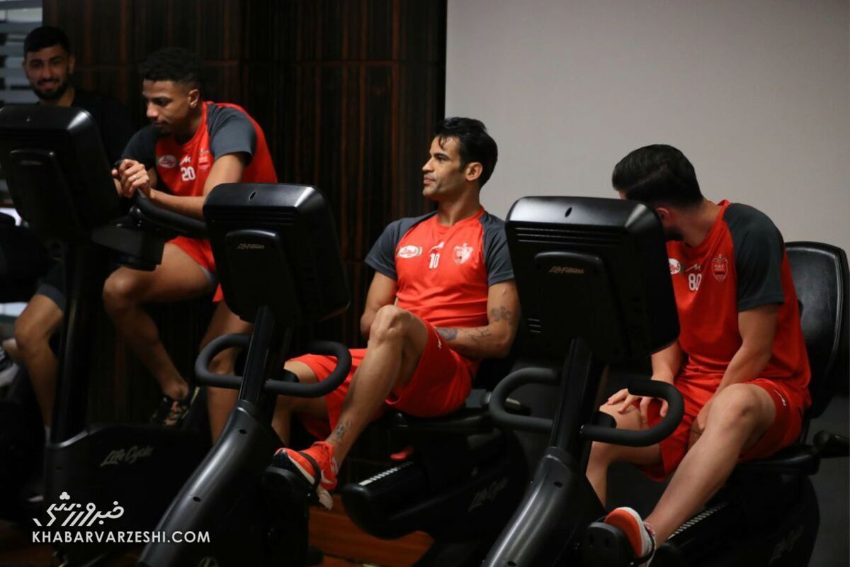 عکس/ ریکاوری پرسپولیسیها در قطر عکس/ ریکاوری پرسپولیسیها در قطر